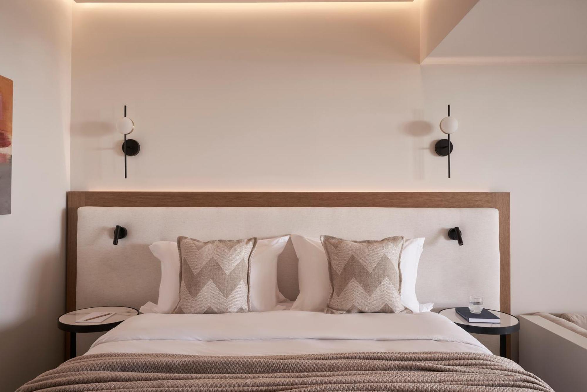 Celestial All Suites Afrato Habitación foto